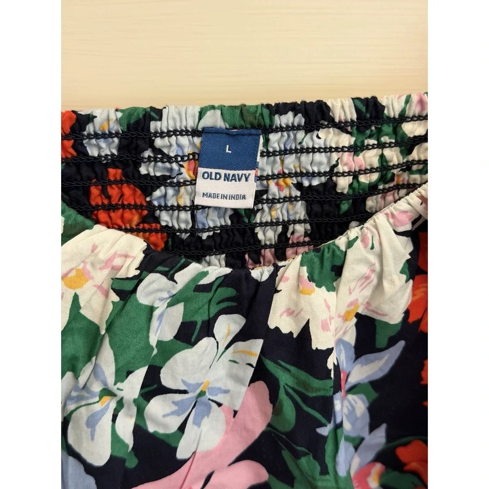Old Navy black floral